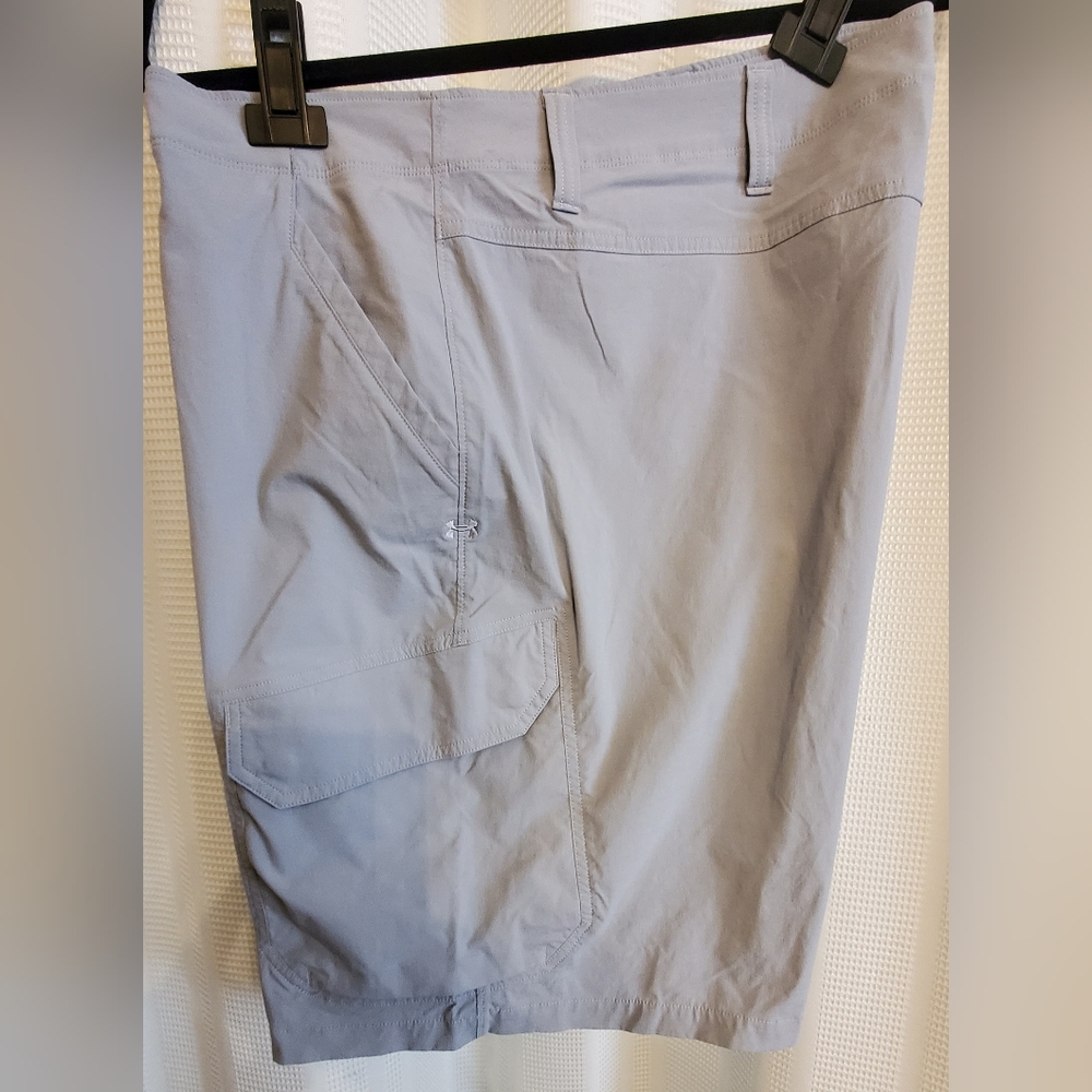 Under Armour Men's UA Fish Hunter Cargo Shorts 1304649 941 **Like-New** - Picture 1 of 3